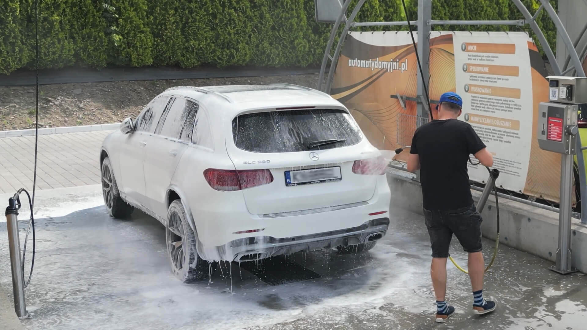 Myjnia bezdotykowa ADM24h w Nowym Sączu - myj auto taniej w abonamencie